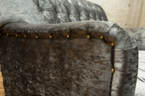 Chesterfield Canapé haltbar an héichwäerteg Canapé Dräisëtzer Sëtzkëssen