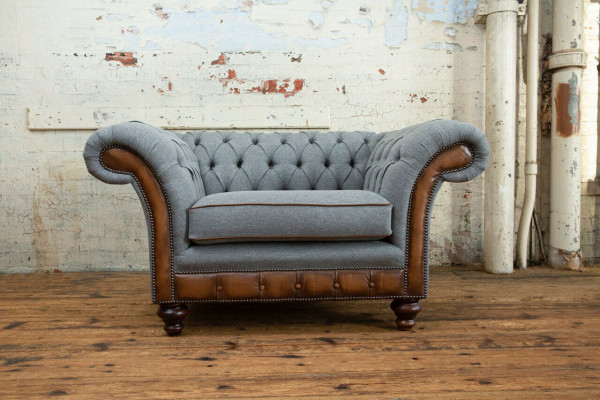 Chesterfield Design Stoff Couch Fauteuil 1,5 Sëtzer Polster Sofas Lounge Samt Gro