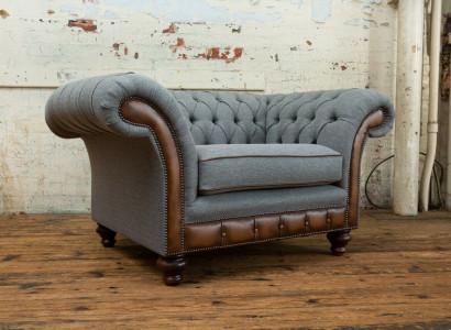 Chesterfield Design Stoff Couch Fauteuil 1,5 Sëtzer Polster Sofas Lounge Samt Gro
