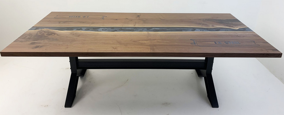 Designer Dësch Handmade Waasserfall Couchtisch Säitentisch Couchtisch Präis 1qm