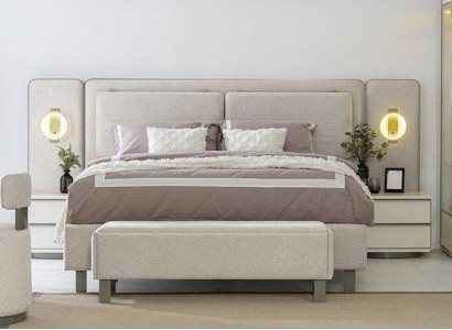Komplett Schlofzëmmer Miwwel Set Bett mat Bänk 2x Nuechtdëscher 3tlg Nei