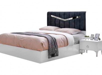 Bett Rektangulär Wäiss Gro Zweefaarweg Modern Design Stil Duebelbett Schlofzëmmer