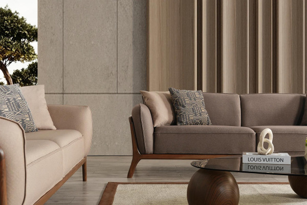 Stilvoll beige dräisëtzeger Garniture Wunnzëmmer Polstercouchen Sëtzméiwwel