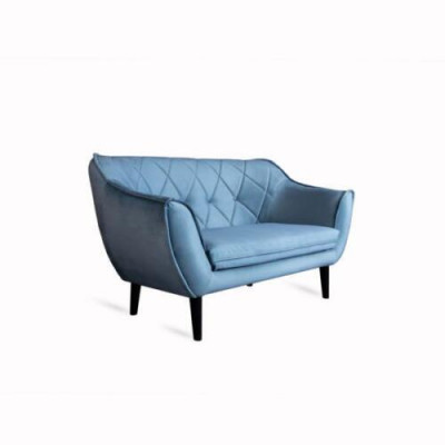 Komfortabelt, mëllt 2-Sëtz-Sofa an luxuriéise Polsterung an zaartbloer Faarf