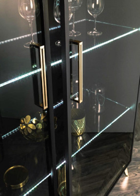 Vitrinn Schaf Vitrinnen Schief Design Italienesch Miwwelen Wunnzëmmer Schaf