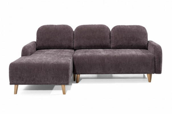 Komfortabele Ecksofa kombinéiert moderenen a funktionale Design