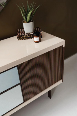 Design Luxus Schlofzëmmer Bett 2x Nuetsdëscher Kommode Garnitur Better 8-st. Set