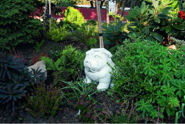 Gaart Dekoratioun Hond Terrass Stee Figuren Dekorativ Figur Wäiss Statue