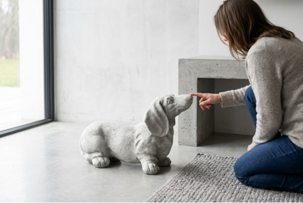Gaardendekoratioun Dackel Terrasse Figuren Figur Dekor Statuett