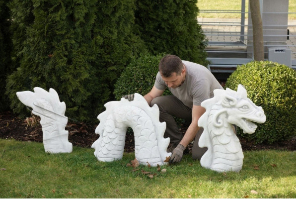Figur Schlaang Dräikapp Gaart Statu Skulptur Skulpturen Figuren