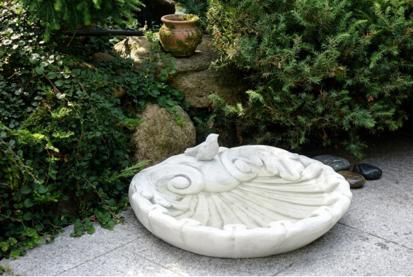 Vugel Drénk Dekor Skulptur Design Figur Statue Gaart Figuren Statuen