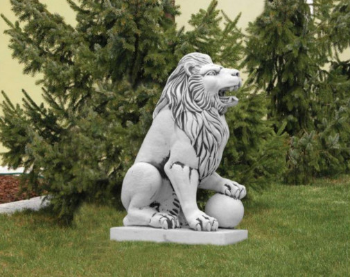 Edele Ritter Léiw Figur Statu Skulptur Figuren Skulpturen Gaart
