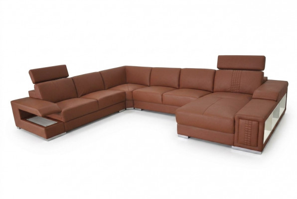 Wunnambiance mat engem U-fërmege Designer-Ecksofa.