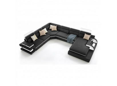Entdeckt eis grousst U-Form Sofa mat innovativer USB-Klickautomatik.