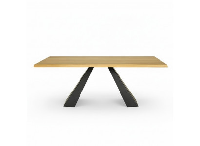 Iessdësch Holzdësch Holz Dëscher Dësch Iesszëmmer Massiv Vollholz Miwwelen Wunnzëmmer