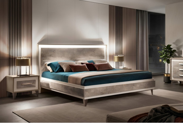 Bett 2x Nuetsdësch 3-delige Schlofzëmmer Set Miwwelen Modern Luxus Better arredoclassic