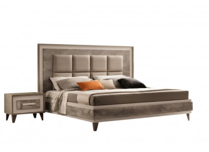 Schlofkummer 3-Stéck Set Bett 2x Nuetsdësch Konsole Better Hotel arredoclassic