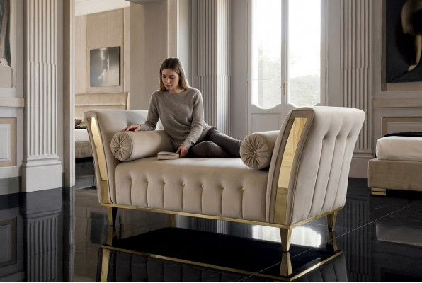 Bänk Hocker Fousshocker Säithocker Ottomane Chaiselongue Sëtzbank Ottoman Nei