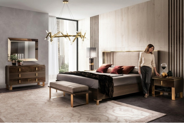 Schlofzëmmer Set 5tlg. Design Modern Luxus Miwwelen Neit Bett Nuetsdësch Kommode