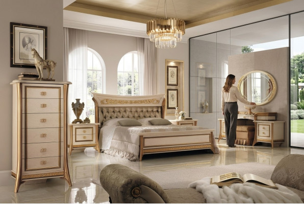Schlofzëmmer Set Bett Nuetsdësch Kommode Spigel Hocker Neit 7 Stéck Barock Rokoko
