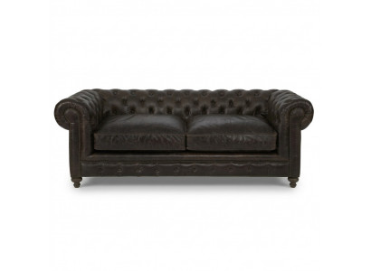 Braune Chesterfield Dräisëtz Designer Wunngsall Dräier-Couch