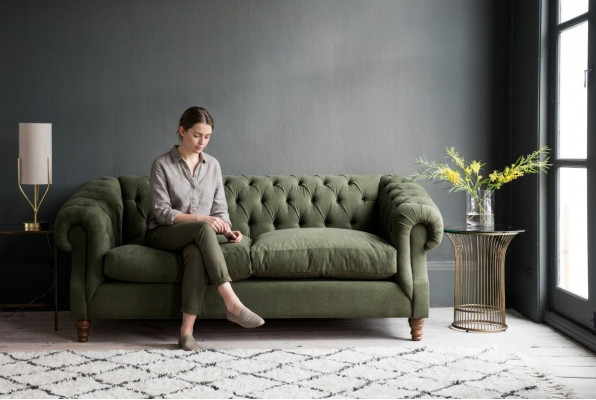 Gréng Chesterfield Dräisëtzer Designer Luxus Couch