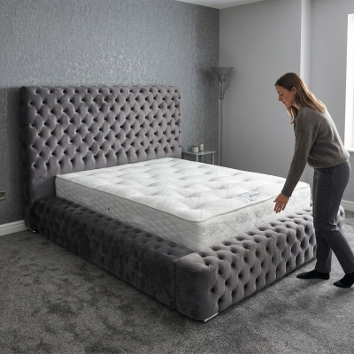 Moderne stilvoll Chesterfield Bett Schlofkummer Better Textil Miwwelen