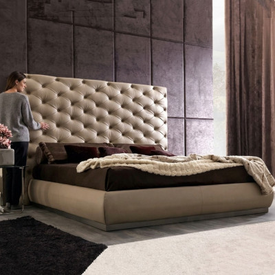 Beige Mauerpanneau Chesterfield Luxusbett Designer Duebelbetter