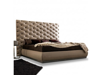 Beige Mauerpanneau Chesterfield Luxusbett Designer Duebelbetter