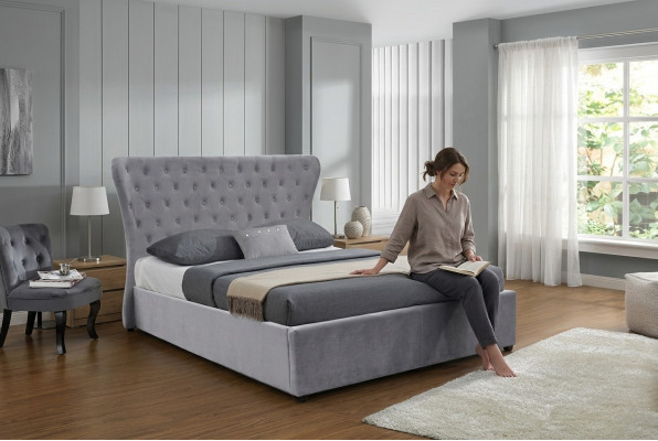 Grousst Chesterfield Duebelbett Luxus Better Designer Schlofzëmmer Bett