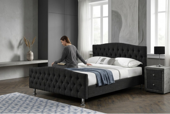 Schwaarzt Chesterfield Bett Design Schlofkummer Englescht Bett