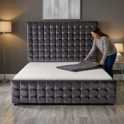 Designer schwaarzt Chesterfield Bett mat Kristallsteng Luxus Miwwelen
