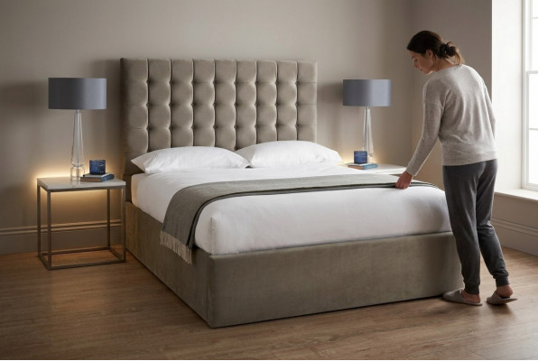 Modernen hellbeige Chesterfield Duebelbett Designer Schlofkummer Bett