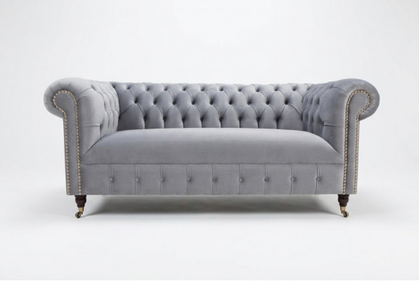 Groer Polster Chesterfield 3-Sëtzer Modern Sofa fir an de Wunnzëmmer