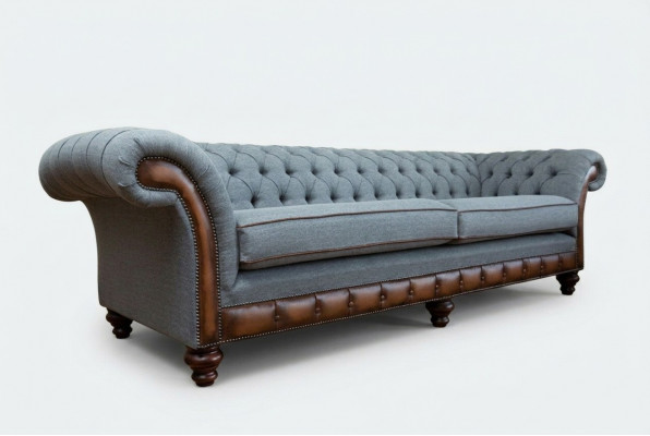Chesterfield Liederfotell Stoffsofafotell Sofa Kanapee Polster Wunnzëmmer Moossufäerdegung