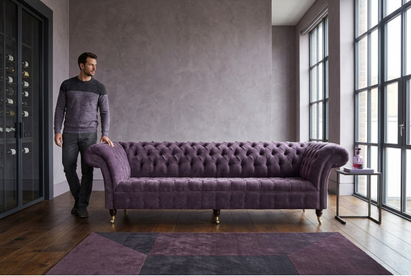 Lila Chesterfield Luxus Canapé Sofa Gepolstert 4 Sëtzer Couchen Sëtz Garnitur