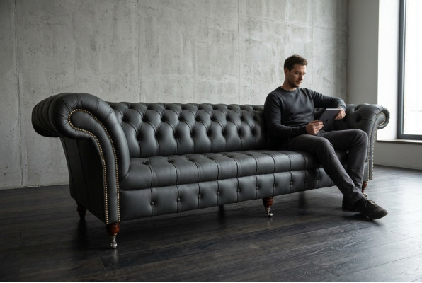 Groue Chesterfield 4-Sëtzer Grouss Sofa Couch Textil Lieder Polster Sofas