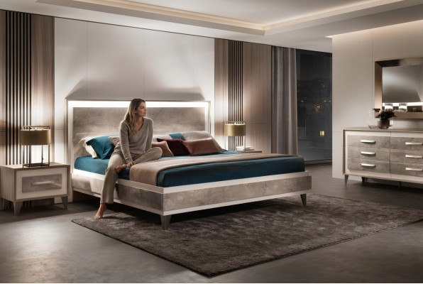 arredoclassic Italienesch Schlofzëmmer Miwwel Design Garnitur Bett Nuecht Dësch
