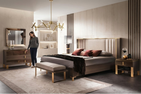 Klassescht 4-Teile Schlofzëmmer Moderne Set Bett Nuetsdësch Komod.