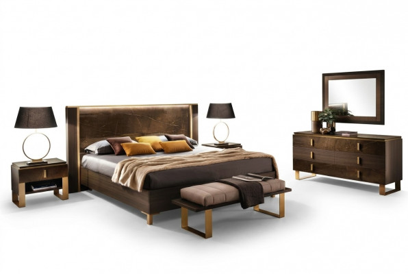 Schlofkummer Set Bett Nuetsdëscher Hocker Better Design Italienesch Miwwelen 4 Stéck