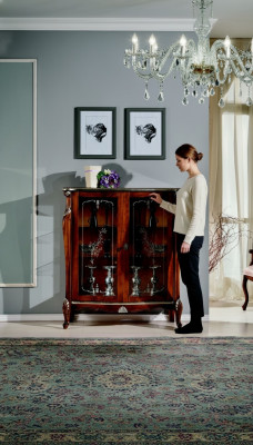 Schécken Design Miwwel Luxus Holz Vitrine Stil Antik Barock Schaf Italienesch Niewen Dësch.