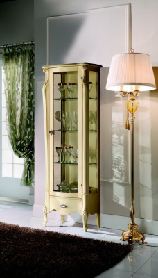 Klassesch Miwwelen Italienesch Miwwelen Holz Beige Vitrin Schick Vitrineschaf Neien