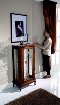 Design Miwwelen Italienesch Braun Vitrine Holz Luxus Schiefen Klassesch Anriichter