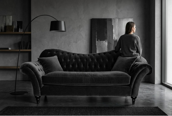 Couchen Këssen Canapé Canapéë Chesterfield Schwaarz Dräisëtzer Stoff Stuff Nei