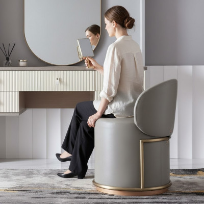Hocker Design Polster Fousshocker Ottoman Sëtz Lieder Chaise Lounge Pufa