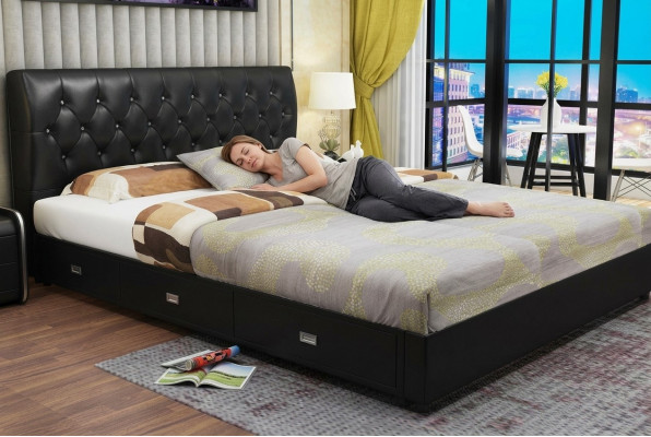 Chesterfield Designer Bett Schlofkummer Textillieder Polster Italienesch