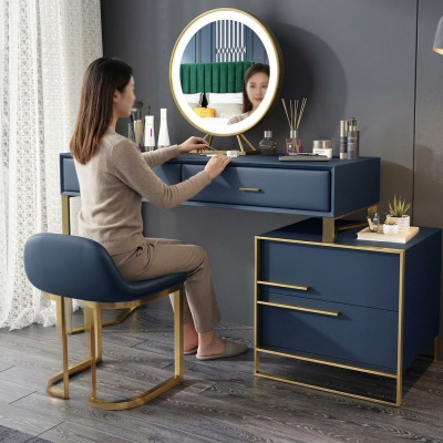 Konsolendësch Design Miwwelen Dëscher Sideboard Medusa Luxus Wunnzëmmer