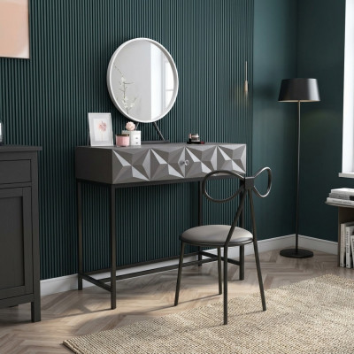 Dësch Klassesch Konsole Spigel Schminktisch Schlofkummer Hocker Set Kommode