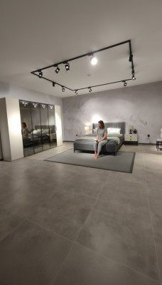 Designer Schlofzëmmer Set Bett 2x Nuetsdëscher Kleederschaf Nei a Luxusrietsch