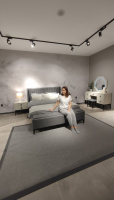 Héichwäerteg elegant Schlofkummer Bett Designer Duebel Bett nei Miwwelen